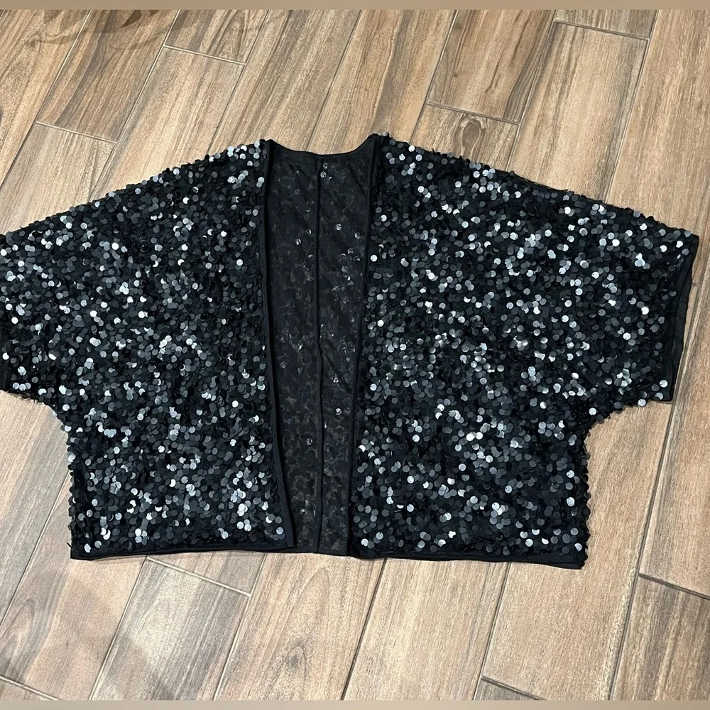 Black Sequin Cape Jacket Short Sleeve - Picture 11 of 16